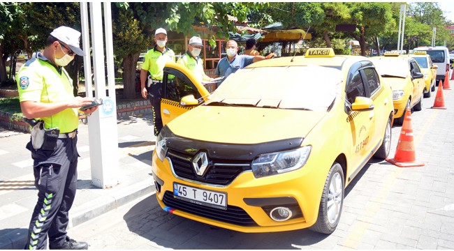 Turgutlu'da ticari taksiler ve işçi servisleri denetlendi