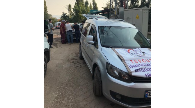 Turgutlu Lokantacılar Odasından yangından etkilenen ailelere yemek yardımı