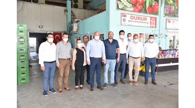Büyükşehir'den Turgutlu Hali'nde inceleme