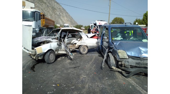 Manisa - Turgutlu Yolunda kaza: 1 ölü, 3 yaralı