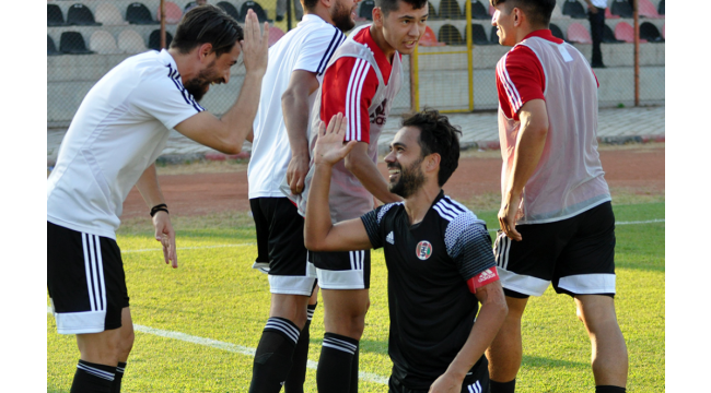 Turgutluspor'da kaptan takımını sırtladı