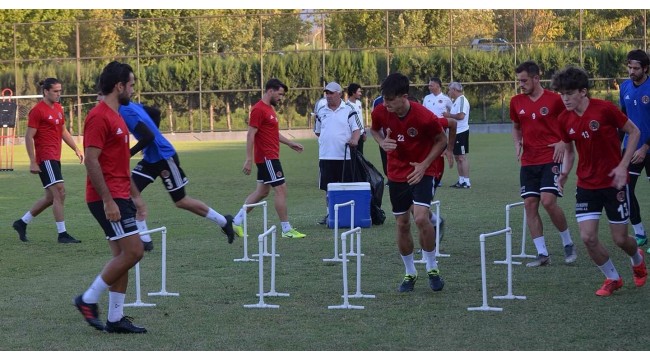 Turgutluspor ilk hazırlık maçında kayıp
