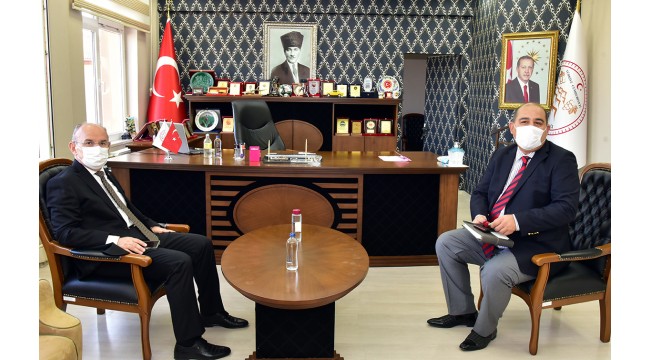 Vali Karadeniz'den Ahmetli ziyaretleri