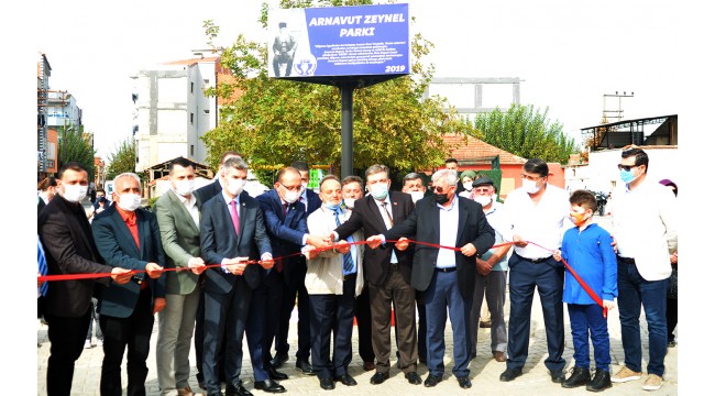 Turgutlu'da "Arnavut Zeynel Parkı" açıldı