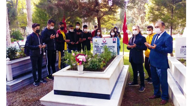 10 Kasım’da şehitlerini de unutmadılar