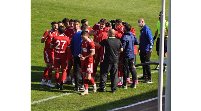 Basatemur'un çalıştırdığı Somaspor yenilgisiz lider: 3-0