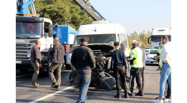 Özel eğitim öğrencilerinin servis minibüsü devrildi: 5 yaralı