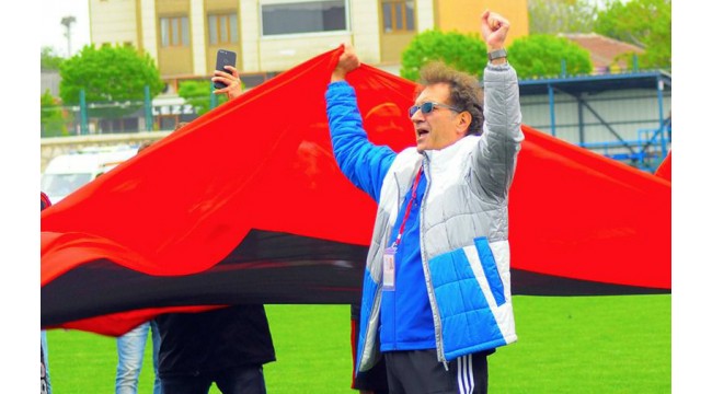 Turgutluspor'a 35 yılını veren Yalçın Tüfenkoğlu görevini bıraktı
