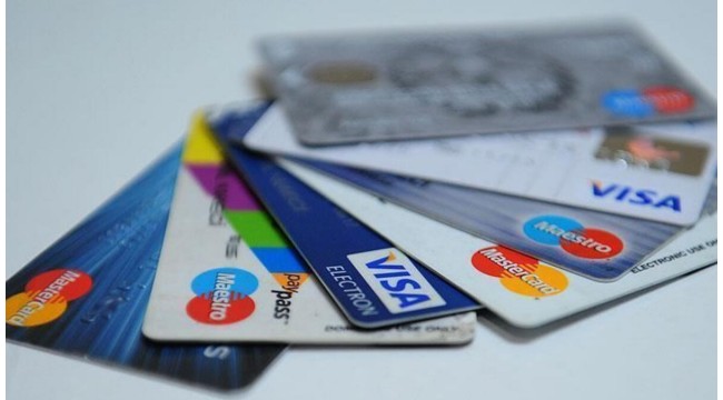 Altın, elektronik eşya ve mobilya alımlarında kredi kartı taksit sınırı azaltıldı