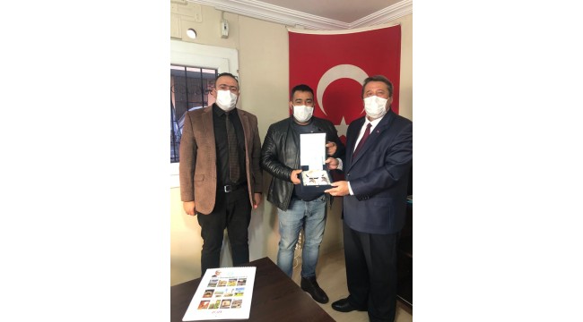 Büyükşehir Turgutlu Muhtarlar Derneği'ni ziyaret etti