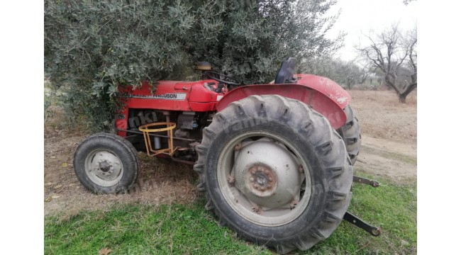 Çalınan traktör ovada terk edilmiş halde bulundu