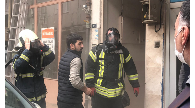 Odunlukta çıkan yangın panik yarattı