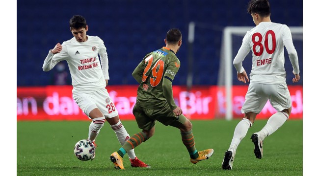 Turgutluspor Başakşehir'e direnemedi: 7-0