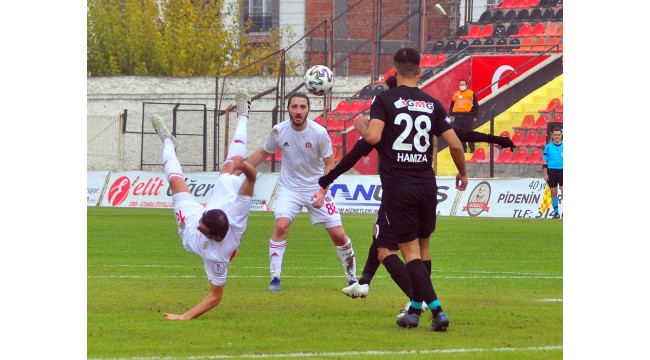 Turgutluspor evinde dağıldı: 1-3