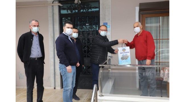 Başkan Çetin Akın Yankı Gazetesini ziyaret etti