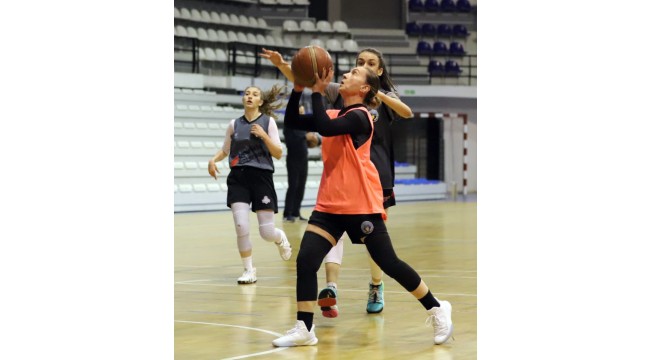 Turgutlu Belediyespor Kadın Basketbol’da hedef şampiyonluk!