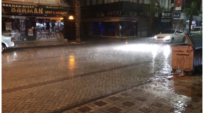 Turgutlu’da sağanak etkili oldu