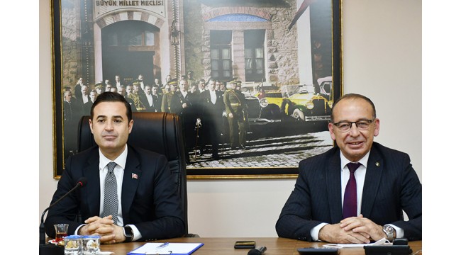 CHP Genel Başkan Yardımcısı Akın'dan, Turgutlu Belediyesine ziyaret