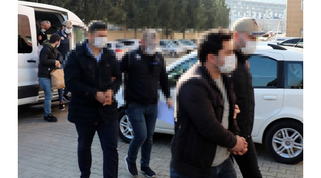 FETÖ operasyonunda gözaltına alınan 5 şüpheli adliyede