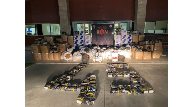 Kaçak 180 bin makaron ve 1 ton 315 kilogram kıyılmış tütün ele geçirildi