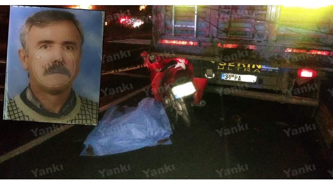 Motosiklet, park halinde duran kamyona çarptı: 1 ölü
