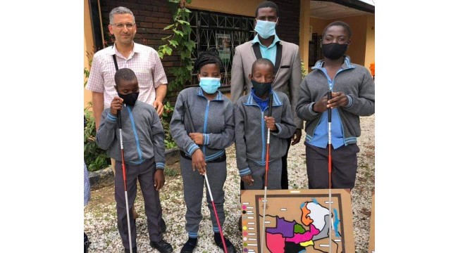 Zambiya'daki görme engellilere Manisa'dan eğitim materyali gönderildi