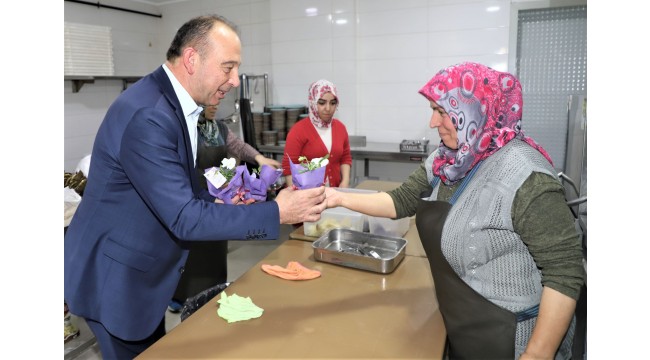 Başkan Akın: “Dünya Emekçi Kadınlar Gününü Şiddet ve Cinayetlerin Gölgesinde Yaşıyoruz”
