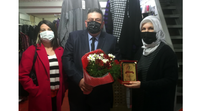 Başkan Çiçekçi’den kadın üyelerine çiçekli kutlama