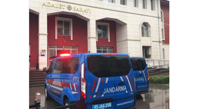 Jandarma dedektifleri JASAT 12 aranan şahsı yakaladı