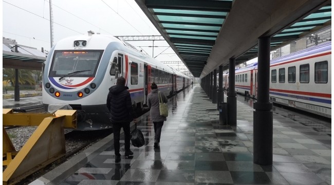 Kovid-19 nedeniyle ara verilen bölgesel tren seferleri yeniden başladı