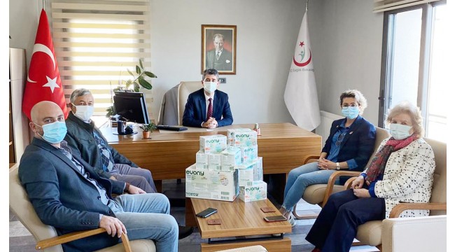 Turgutlu Rotary Kulübünden sağlıkçılara maske desteği