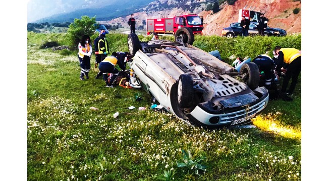 İki otomobilin çarpıştığı kazada 5 kişi yaralandı