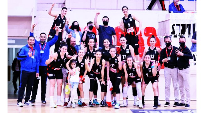 Turgutlu Belediyespor’un kızları 4’te 4 yaptı