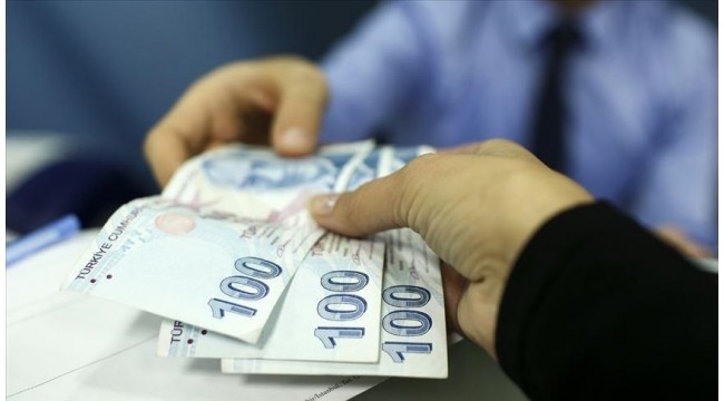 Yükseköğrenim öğrencilerine nisan ayı burs ve kredi ödemeleri yapılmaya başlandı
