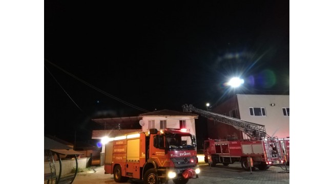 Ekmek fırınında çıkan yangın söndürüldü