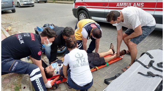 Hafif ticari araç motosikletle çarpıştı: 1 yaralı