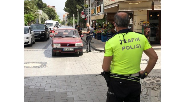Turgutlu polisinden sıkı 'tam kapanma' denetimi