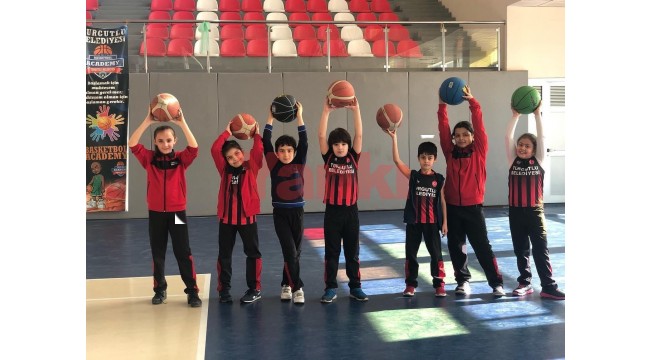 Honaz: ​​​​​​​“Profesyonel sporcular yetiştiriyoruz”