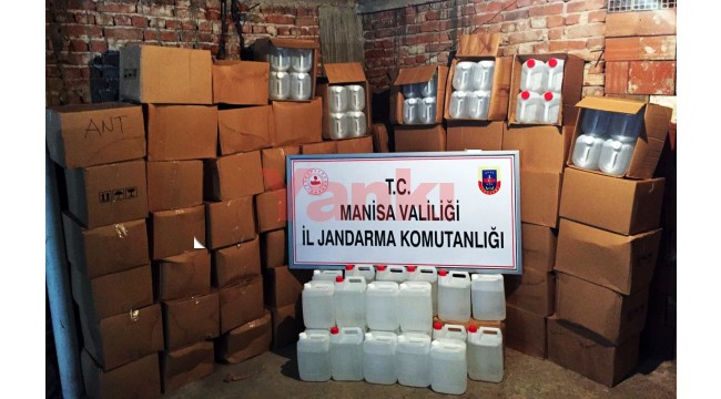 Jandarmadan Turgutlu'da kaçak içki operasyonu! 1.5 ton ele geçirildi