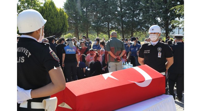 Silahlı saldırıda şehit olan polis için tören düzenlendi