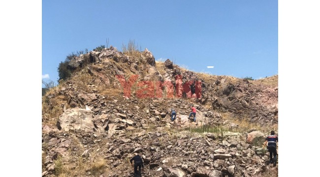 Kaçak kazı yaparken suçüstü yakalanan 2 kişi gözaltına alındı