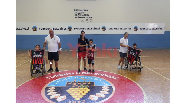 Turgutlu Belediyesinden ‘Mutlu Cuma’ projesi