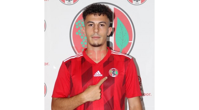 Genç stoper Erdoğan 1 yıl daha Turgutluspor’da