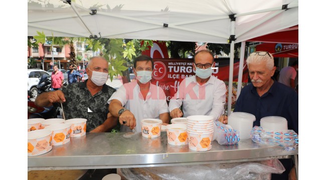 MHP İlçe Teşkilatından aşure hayrı