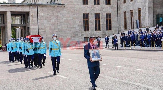 Şahin Mengü için Mecliste cenaze töreni düzenlendi