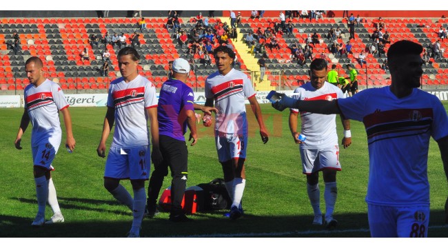 Turgutluspor, 67 dakika 10 kişi oynayan Çorum'u yenemedi: 0-0