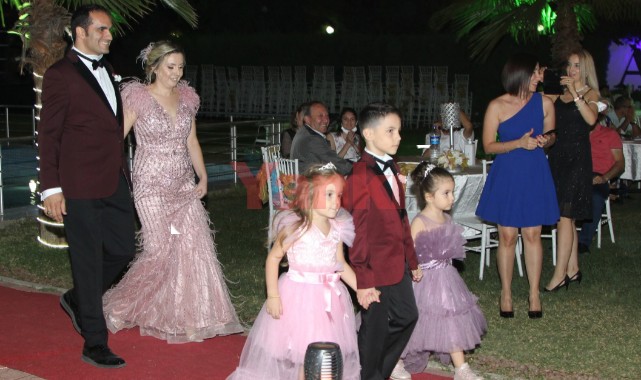 Kağba Ailesi'nin mutlu günü