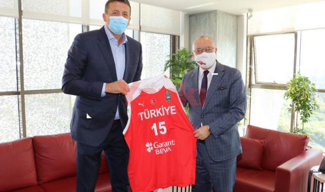 TBF Başkanı Hidayet Türkoğlu'ndan Cengiz Ergün'e ziyaret
