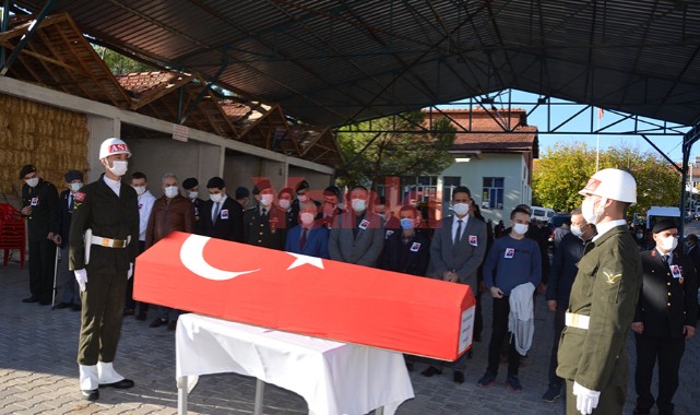 Ağaçtan düşerek yaşamını yitiren Kıbrıs gazisinin cenazesi defnedildi