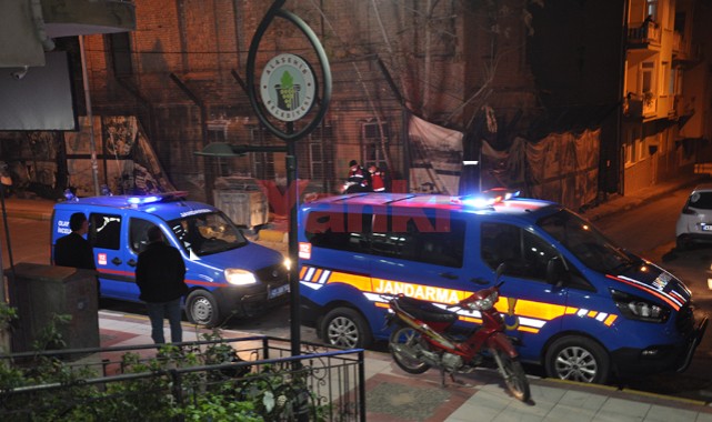 Manisa'da hırsızlık ve uyuşturucu ticareti yapan 2 şüpheli tutuklandı